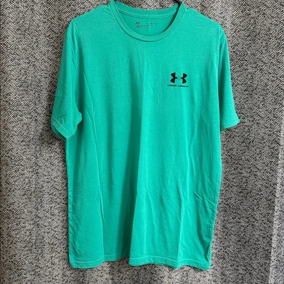 Under Armour T-Shirt - Picture 1 of 6